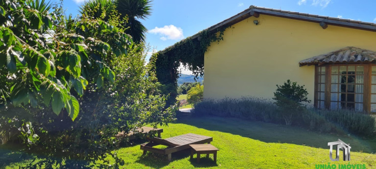 Imagem Imóvel com 3 Quartos à Venda, 612 m² em Pedra Bela - Pedra Bela Imagem Imóvel com 3 Quartos à Venda, 612 m² em Pedra Bela - Pedra Bela