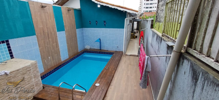 Imagem Casa com 3 Quartos à Venda,  em 33 - Praia Grande 