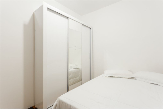 Imagem Imóvel com 4 Quartos à Venda, em Centro - Florianópolis Imagem Imóvel com 4 Quartos à Venda, em Centro - Florianópolis