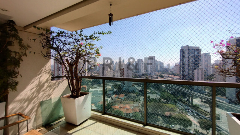 Apartamento com 3 Quartos à Venda, 147 m² em Brooklin  - São Paulo