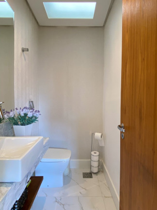 Imagem Imóvel com 2 Quartos à Venda, em Menino Deus - Porto Alegre Imagem Imóvel com 2 Quartos à Venda, em Menino Deus - Porto Alegre