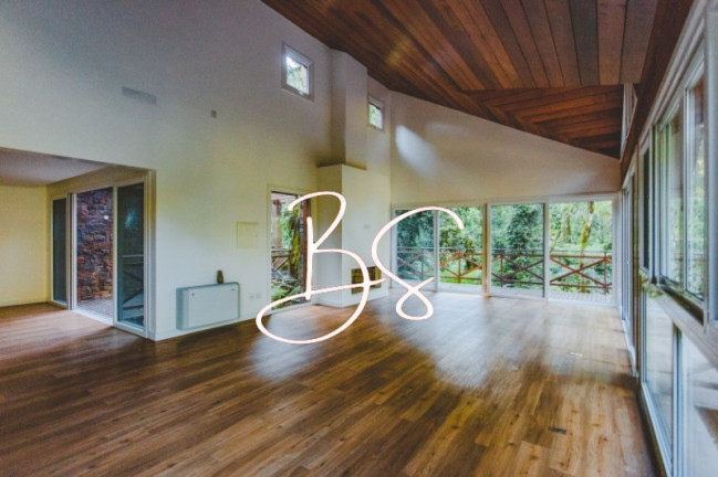 Imagem Casa com 4 Quartos à Venda, 1.146 m² em Centro - Gramado Imagem Casa com 4 Quartos à Venda, 1.146 m² em Centro - Gramado