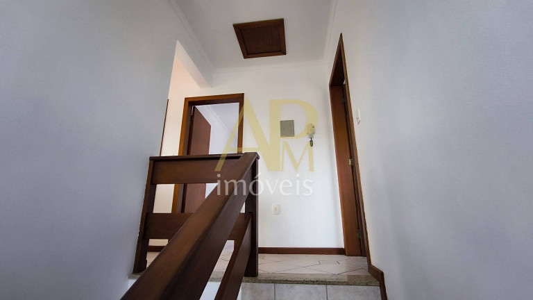 Imagem Casa com 3 Quartos à Venda, 285 m² em Canto - Florianópolis Imagem Casa com 3 Quartos à Venda, 285 m² em Canto - Florianópolis