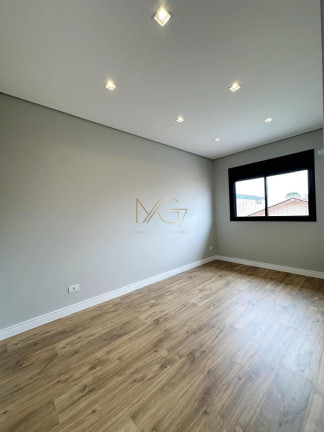 Imagem Casa com 3 Quartos à Venda, 140 m² em Capão Da Imbuia - Curitiba Imagem Casa com 3 Quartos à Venda, 140 m² em Capão Da Imbuia - Curitiba