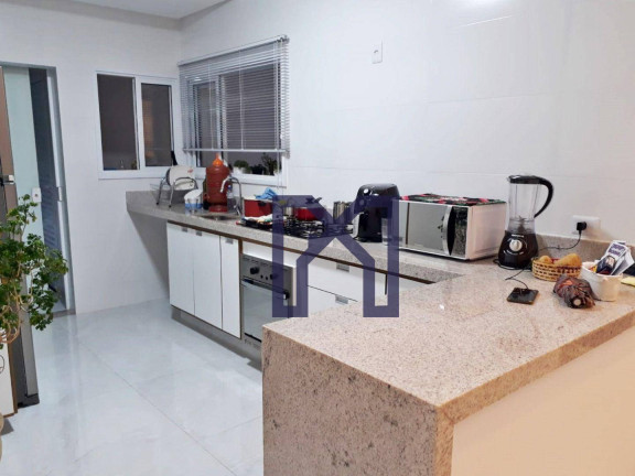 Imagem Casa com 3 Quartos à Venda, 205 m² em Centro - Itajubá