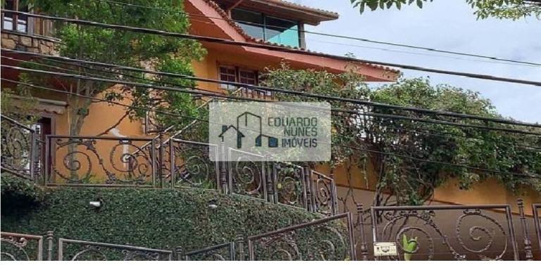 Imagem Casa com 5 Quartos à Venda, 600 m² em Santa Lúcia - Belo Horizonte Imagem Casa com 5 Quartos à Venda, 600 m² em Santa Lúcia - Belo Horizonte