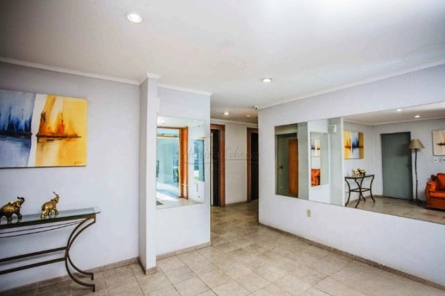 Imagem Apartamento com 2 Quartos à Venda, 71 m² em Santana - Porto Alegre Imagem Apartamento com 2 Quartos à Venda, 71 m² em Santana - Porto Alegre