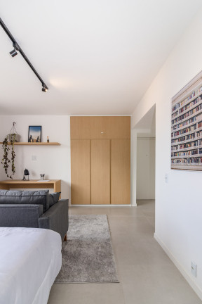 Imagem Imóvel com 1 Quarto à Venda, 34 m² em Centro Histórico - Porto Alegre Imagem Imóvel com 1 Quarto à Venda, 34 m² em Centro Histórico - Porto Alegre
