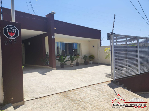 Imagem Casa com 2 Quartos à Venda, 240 m² em Centro - Jacareí Imagem Casa com 2 Quartos à Venda, 240 m² em Centro - Jacareí