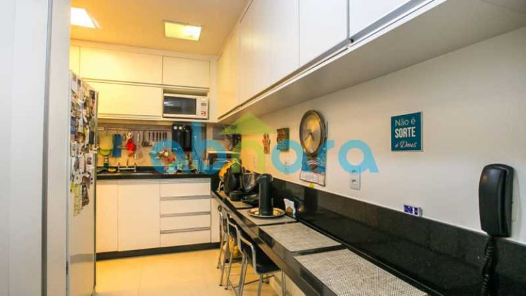 Imagem Apartamento com 3 Quartos à Venda, 130 m² em Copacabana - Rio De Janeiro Imagem Apartamento com 3 Quartos à Venda, 130 m² em Copacabana - Rio De Janeiro