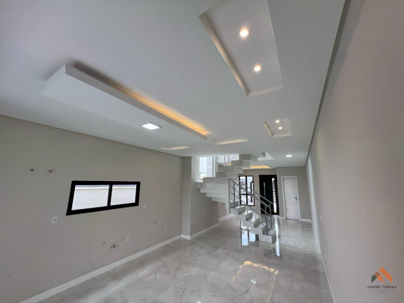 Imagem Casa com 3 Quartos à Venda, 126 m²