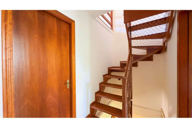 Imagem Casa com 3 Quartos à Venda, em Vila Conceição - Porto Alegre Imagem Casa com 3 Quartos à Venda, em Vila Conceição - Porto Alegre