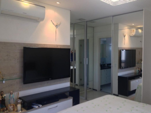Imagem Imóvel com 3 Quartos à Venda, 121 m² em Aldeota - Fortaleza Imagem Imóvel com 3 Quartos à Venda, 121 m² em Aldeota - Fortaleza