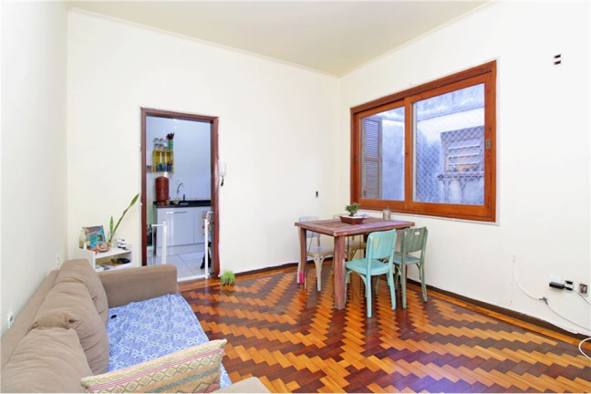 Imagem Imóvel com 2 Quartos à Venda, em Santana - Porto Alegre Imagem Imóvel com 2 Quartos à Venda, em Santana - Porto Alegre