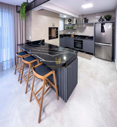 Imagem Apartamento com 3 Quartos à Venda, 135 m² em Centro - Balneário Camboriú Imagem Apartamento com 3 Quartos à Venda, 135 m² em Centro - Balneário Camboriú
