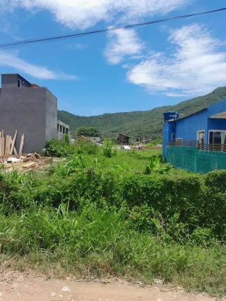 Terreno à Venda, 150 m² em São João Do Rio Vermelho - Florianópolis