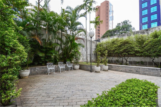 Imagem Apartamento com 2 Quartos à Venda, 63 m² em Moema - São Paulo