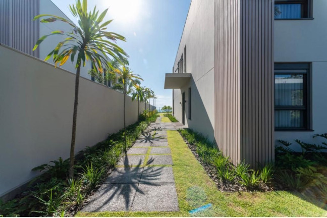 Imagem Casa com 5 Quartos à Venda, 458 m² em Praia Do Estaleiro - Balneário Camboriú Imagem Casa com 5 Quartos à Venda, 458 m² em Praia Do Estaleiro - Balneário Camboriú