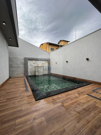 Imagem Casa com 3 Quartos à Venda, 215 m² em Jardim Europa - Goiânia Imagem Casa com 3 Quartos à Venda, 215 m² em Jardim Europa - Goiânia