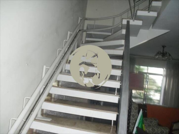 Imagem Casa com 3 Quartos à Venda, 300 m² em Gonzaga - Santos Imagem Casa com 3 Quartos à Venda, 300 m² em Gonzaga - Santos