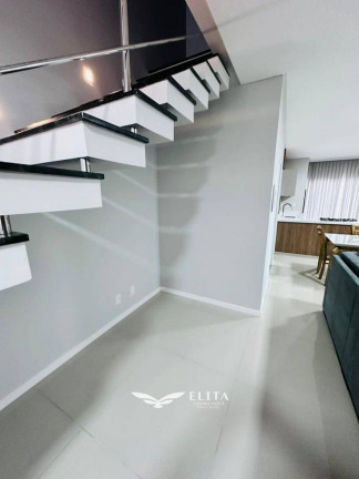 Imagem Sobrado com 3 Quartos à Venda, 144 m² em Armação - Penha