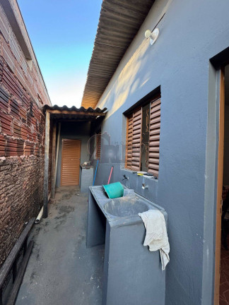 Imagem Casa com 2 Quartos à Venda, 100 m² em Montes Claros Imagem Casa com 2 Quartos à Venda, 100 m² em Montes Claros