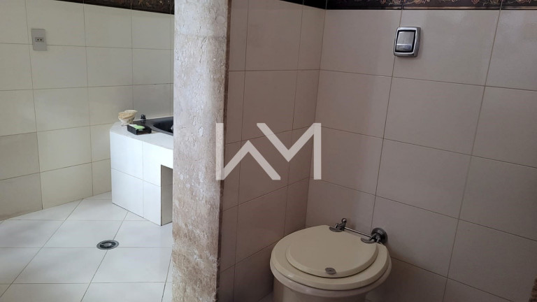Imagem Sobrado com 3 Quartos à Venda, 202 m² em Jardim Santa Clara - Guarulhos Imagem Sobrado com 3 Quartos à Venda, 202 m² em Jardim Santa Clara - Guarulhos