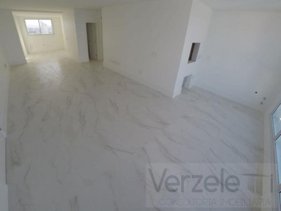Imagem Apartamento com 3 Quartos à Venda, 151 m² em Centro - Balneário Camboriú Imagem Apartamento com 3 Quartos à Venda, 151 m² em Centro - Balneário Camboriú