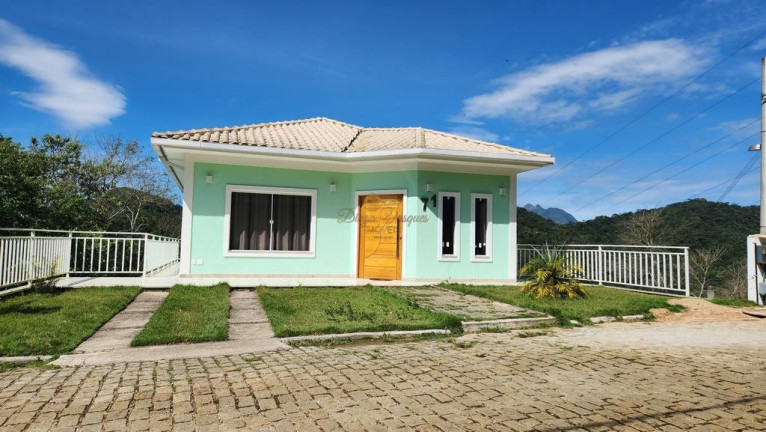 Casa com 4 Quartos à Venda, 223 m² em Albuquerque - Teresópolis