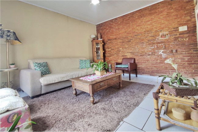 Imagem Casa com 2 Quartos à Venda, em Partenon - Porto Alegre Imagem Casa com 2 Quartos à Venda, em Partenon - Porto Alegre