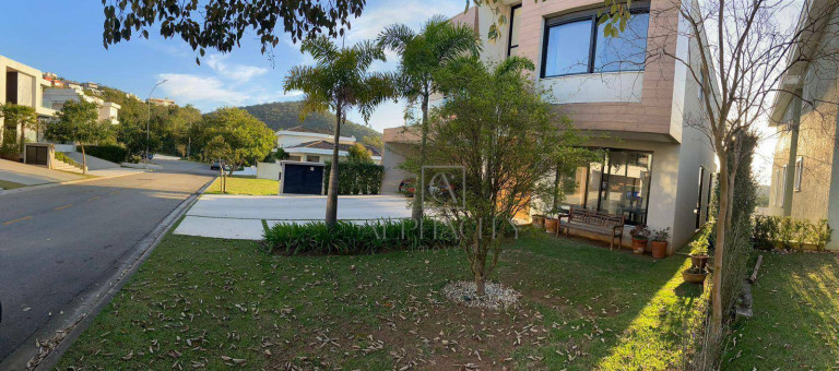 Imagem Casa com 4 Quartos à Venda, 470 m² em Alphaville - Santana De Parnaíba Imagem Casa com 4 Quartos à Venda, 470 m² em Alphaville - Santana De Parnaíba