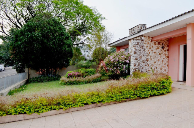 Imagem Casa com 4 Quartos à Venda, 409 m² em Centro - Guarapuava Imagem Casa com 4 Quartos à Venda, 409 m² em Centro - Guarapuava