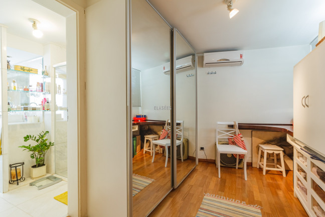 Imagem Sobrado com 4 Quartos à Venda, 878 m² em Jardim Guedala - São Paulo Imagem Sobrado com 4 Quartos à Venda, 878 m² em Jardim Guedala - São Paulo