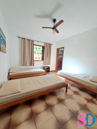 Imagem Casa com 8 Quartos à Venda, 246 m² em Acaraú - Ubatuba Imagem Casa com 8 Quartos à Venda, 246 m² em Acaraú - Ubatuba