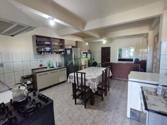 Imagem Casa com 4 Quartos à Venda, 225 m² em Costeira - Balneário Barra Do Sul Imagem Casa com 4 Quartos à Venda, 225 m² em Costeira - Balneário Barra Do Sul