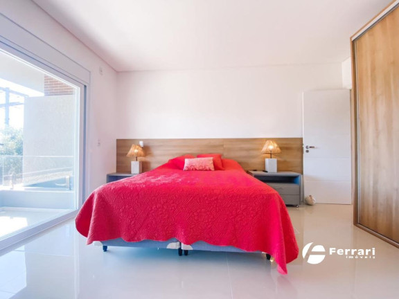 Imagem Casa de Condomínio com 5 Quartos à Venda, 380 m² em Centro - Xangri-lá
