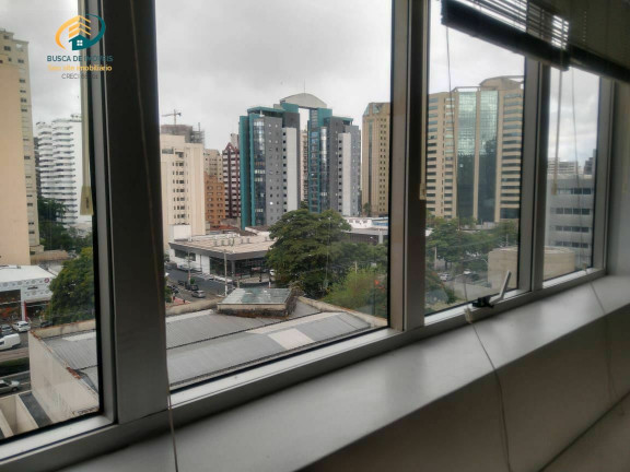 Sala Comercial à Venda, 32 m² em Indianópolis - São Paulo