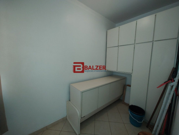 Imagem Apartamento com 3 Quartos à Venda, 117 m² em Centro - Florianópolis Imagem Apartamento com 3 Quartos à Venda, 117 m² em Centro - Florianópolis