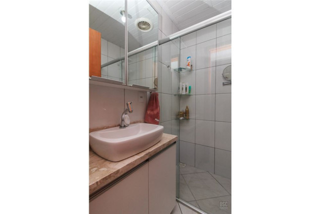 Imagem Casa com 2 Quartos à Venda, em Aberta Dos Morros - Porto Alegre Imagem Casa com 2 Quartos à Venda, em Aberta Dos Morros - Porto Alegre