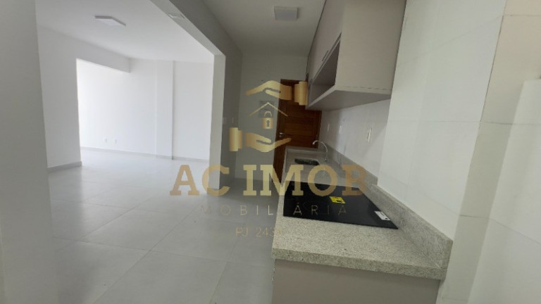 Imagem Imóvel com 3 Quartos à Venda, 72 m² em Pituba - Salvador Imagem Imóvel com 3 Quartos à Venda, 72 m² em Pituba - Salvador