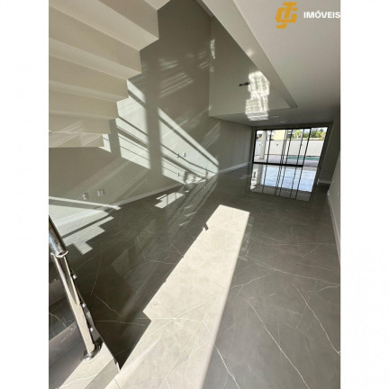 Imagem Casa com 4 Quartos à Venda, 265 m² em Caledônia - Camboriú Imagem Casa com 4 Quartos à Venda, 265 m² em Caledônia - Camboriú