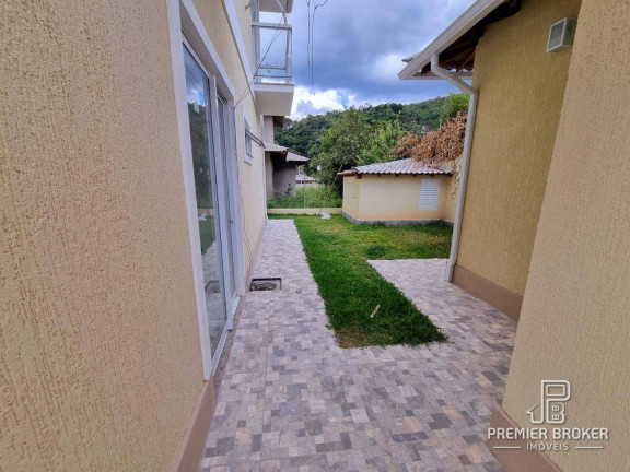 Imagem Casa com 4 Quartos à Venda ou Locação, 230 m² em Albuquerque - Teresópolis Imagem Casa com 4 Quartos à Venda ou Locação, 230 m² em Albuquerque - Teresópolis