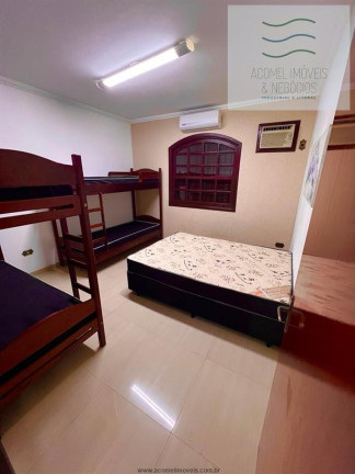 Imagem Casa com 3 Quartos à Venda, 370 m² em Centro - Bertioga Imagem Casa com 3 Quartos à Venda, 370 m² em Centro - Bertioga