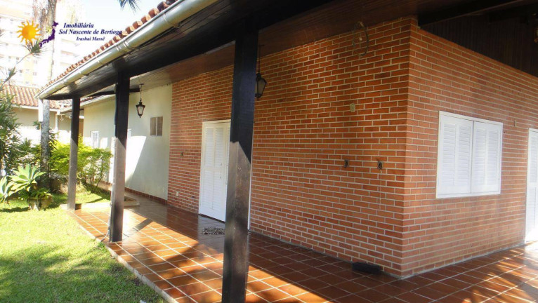 Imagem Casa com 4 Quartos à Venda, 270 m² em Indaiá - Bertioga Imagem Casa com 4 Quartos à Venda, 270 m² em Indaiá - Bertioga
