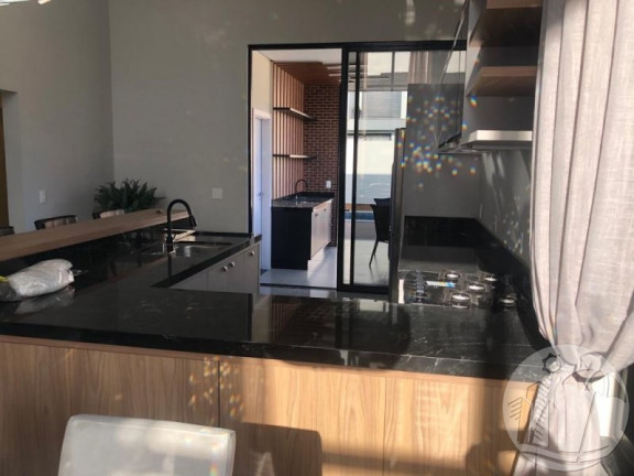 Imagem Casa com 3 Quartos à Venda, 180 m² em Santa Regina - Camboriú Imagem Casa com 3 Quartos à Venda, 180 m² em Santa Regina - Camboriú