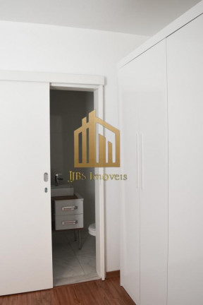 Imagem Casa com 4 Quartos à Venda, 230 m² em Ahú - Curitiba