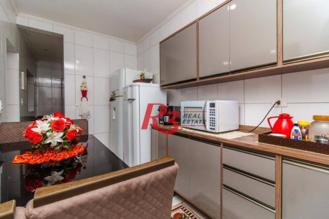 Imagem Casa com 2 Quartos à Venda, 180 m² em Marapé - Santos Imagem Casa com 2 Quartos à Venda, 180 m² em Marapé - Santos