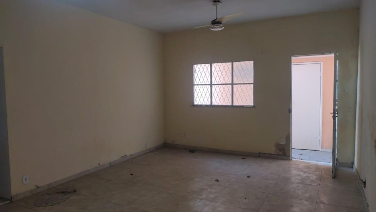 Imagem Casa com 3 Quartos à Venda, em Campo Grande - Rio De Janeiro Imagem Casa com 3 Quartos à Venda, em Campo Grande - Rio De Janeiro