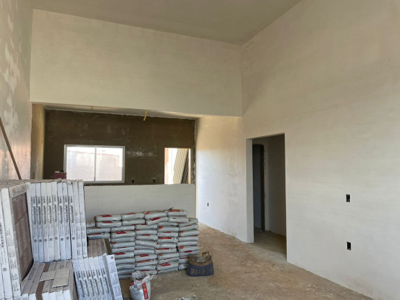 Imagem Casa com 3 Quartos à Venda, 250 m² em Loteamento Jardim Adonai - Porangaba Imagem Casa com 3 Quartos à Venda, 250 m² em Loteamento Jardim Adonai - Porangaba