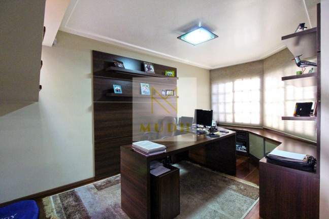 Imagem Casa com 4 Quartos à Venda, 300 m² em Ipanema - Porto Alegre Imagem Casa com 4 Quartos à Venda, 300 m² em Ipanema - Porto Alegre